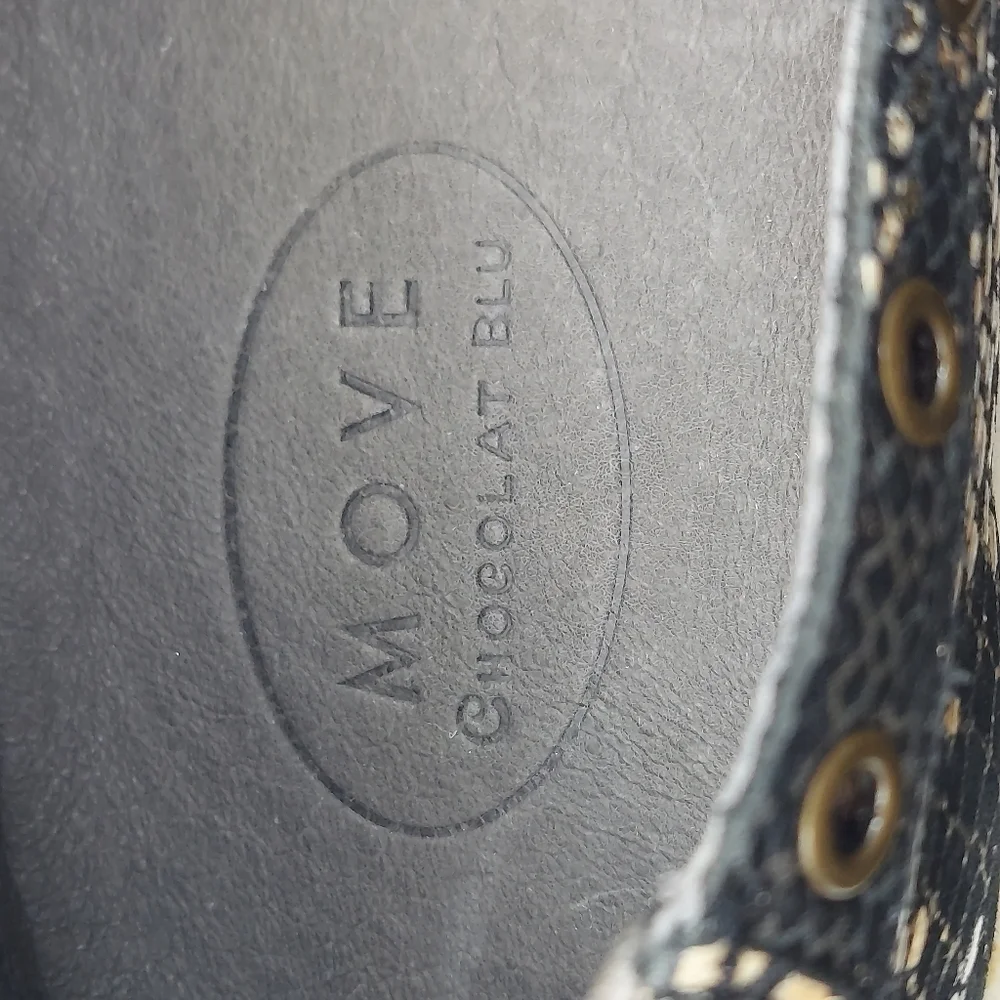 MOVE Chocolat Blu Neve Black Gold Snake Print Leather Slip-On Sneaker Size 6/36